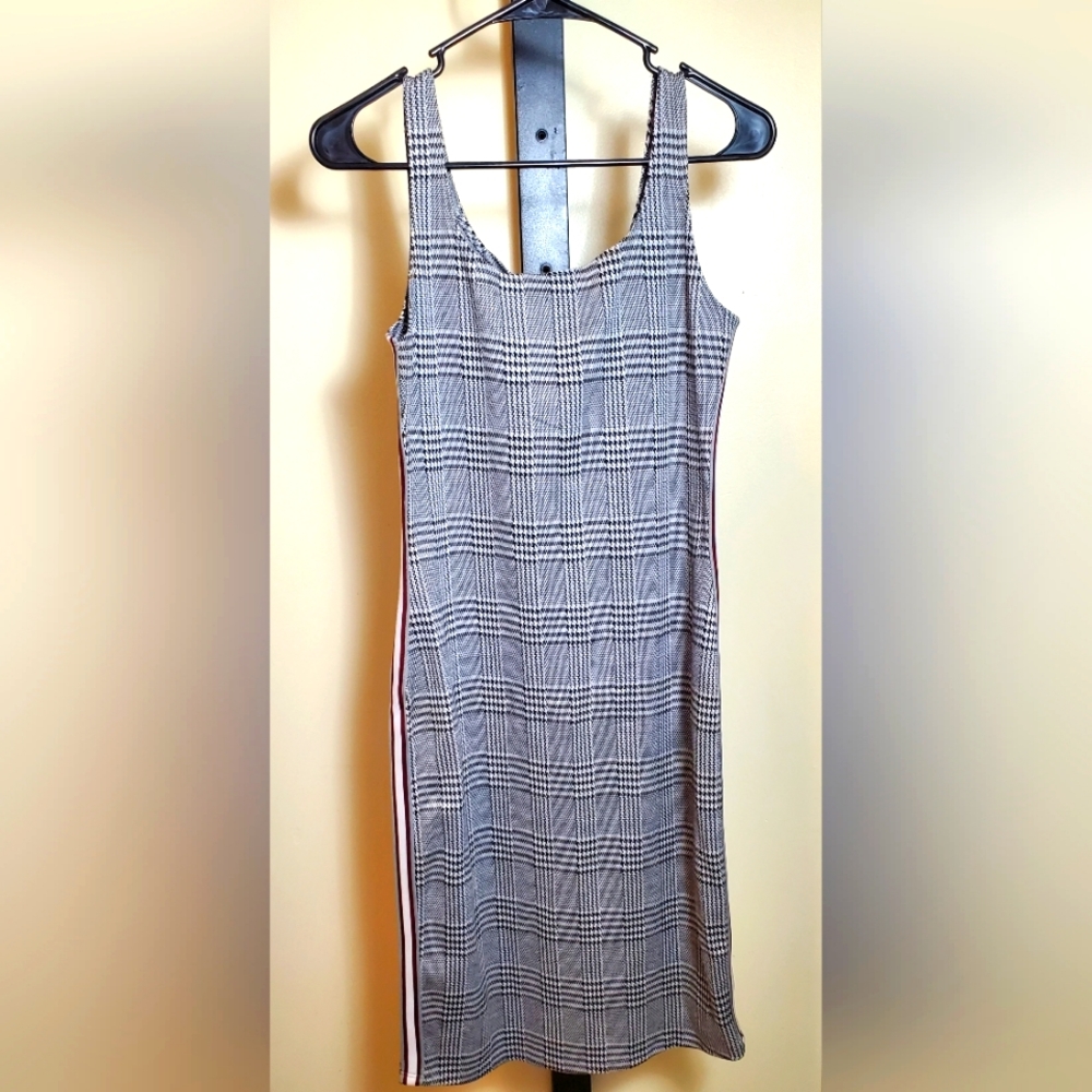 Rolla Coster Houndstooth Athletic Strip Dress Size Large